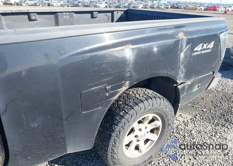 2005 Nissan Titan Se из США, поврежденный, VIN 1N6AA06BX5N553921